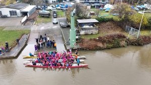 Pink Paddler Koblenz am Anleger in Koblenz